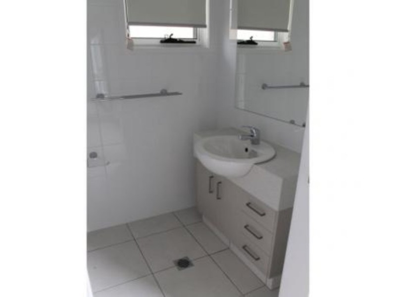 2/21 Catherine St, Walkerston QLD 4751