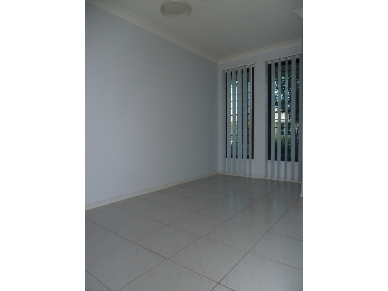 2/5 Bilgola Place, Blacks Beach QLD 4740