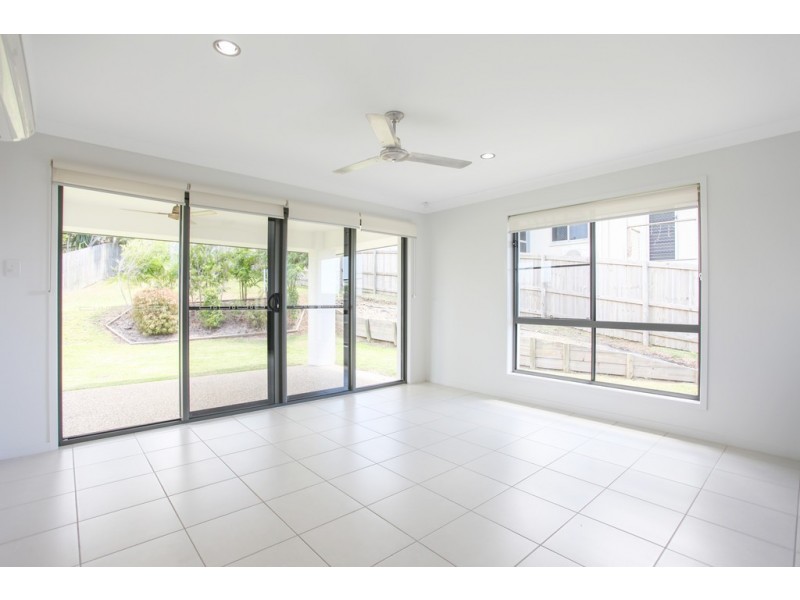 7 Brearley Ct, Rural View QLD 4740