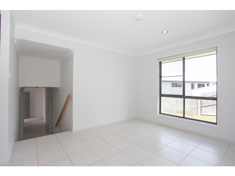 7 Brearley Ct, Rural View QLD 4740
