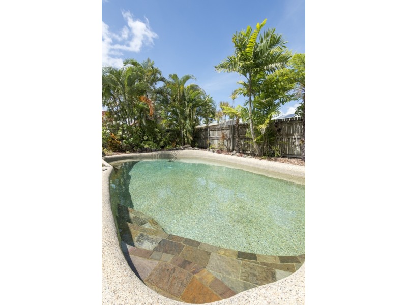 19 Border Street, Glenella QLD 4740