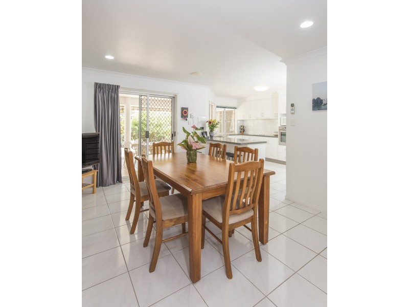19 Border Street, Glenella QLD 4740