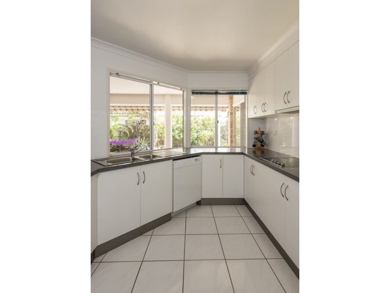 19 Border Street, Glenella QLD 4740