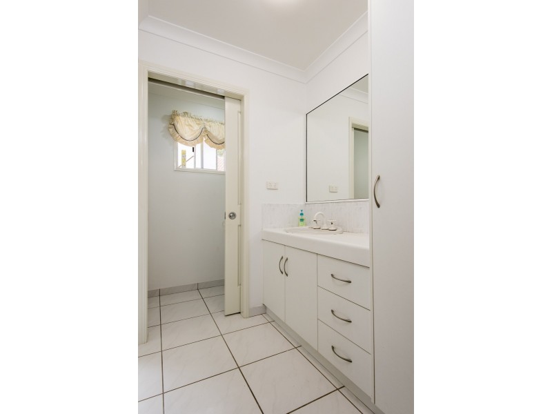 19 Border Street, Glenella QLD 4740