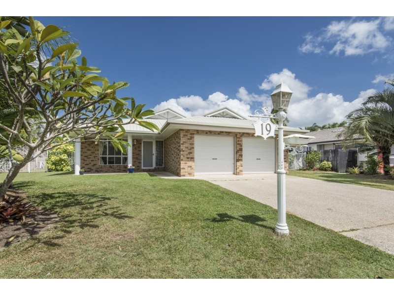 19 Border Street, Glenella QLD 4740