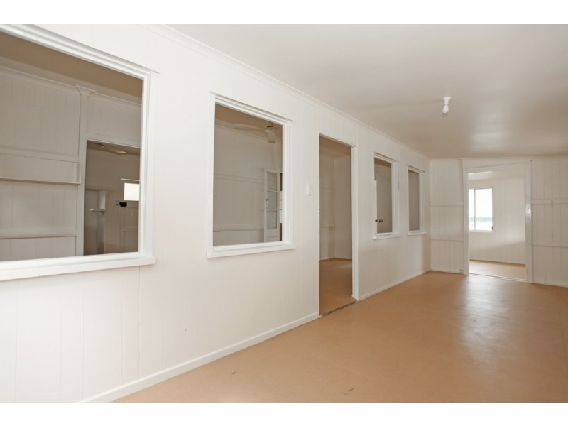 16 Pheasant St, Slade Point QLD 4740