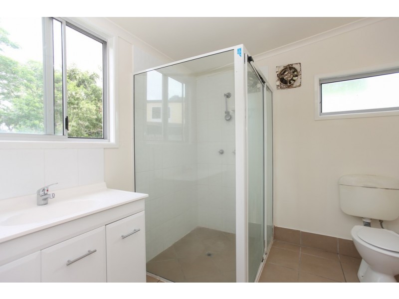 16 Pheasant St, Slade Point QLD 4740