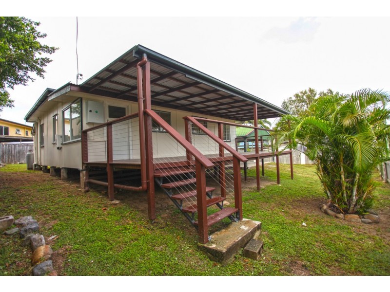 16 Pheasant St, Slade Point QLD 4740