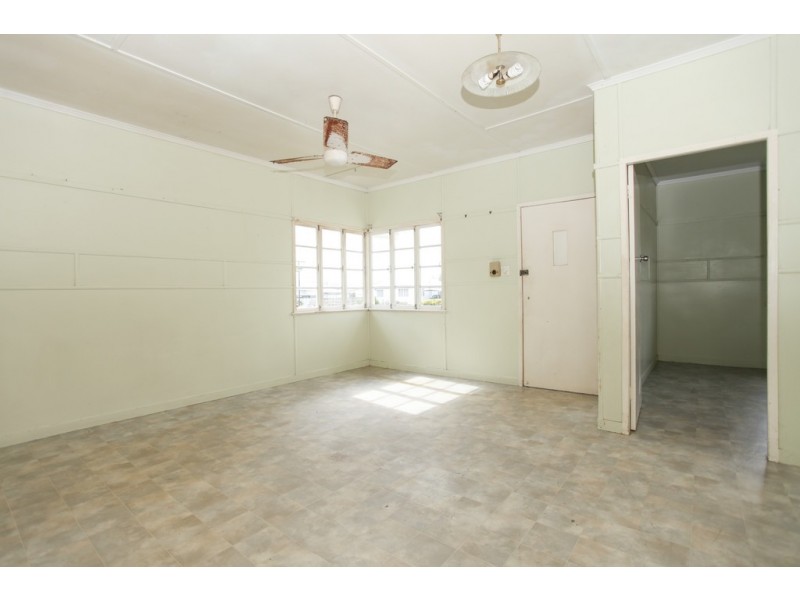 6 Forsyth Street, West Mackay QLD 4740