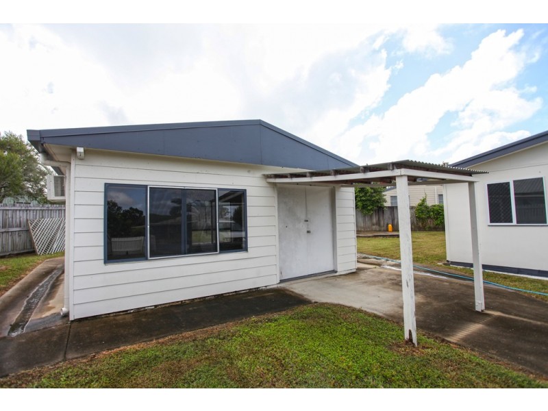 18 Geoffrey Thomas Dr, Bucasia QLD 4750