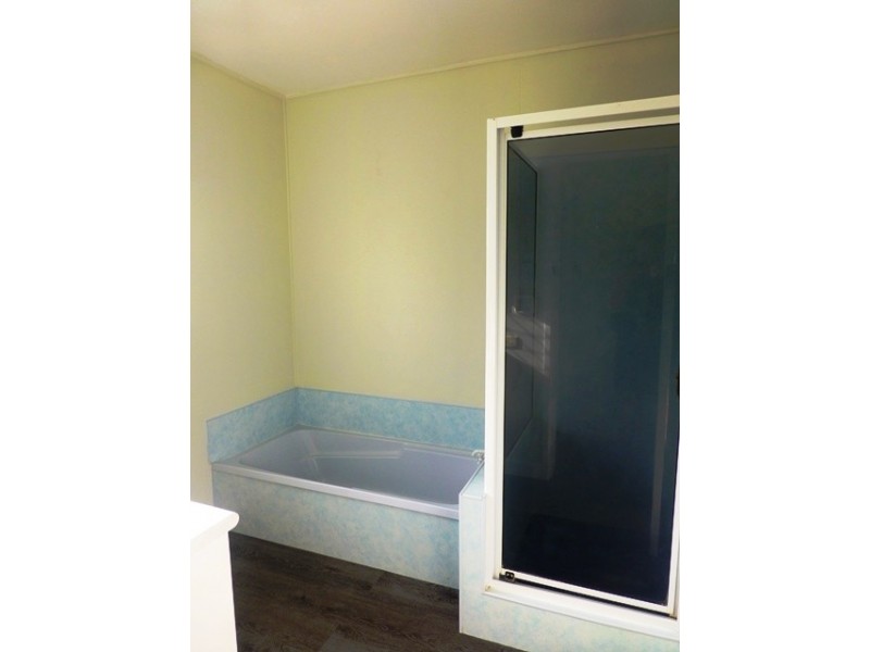 31 Graves Street, North Mackay QLD 4740
