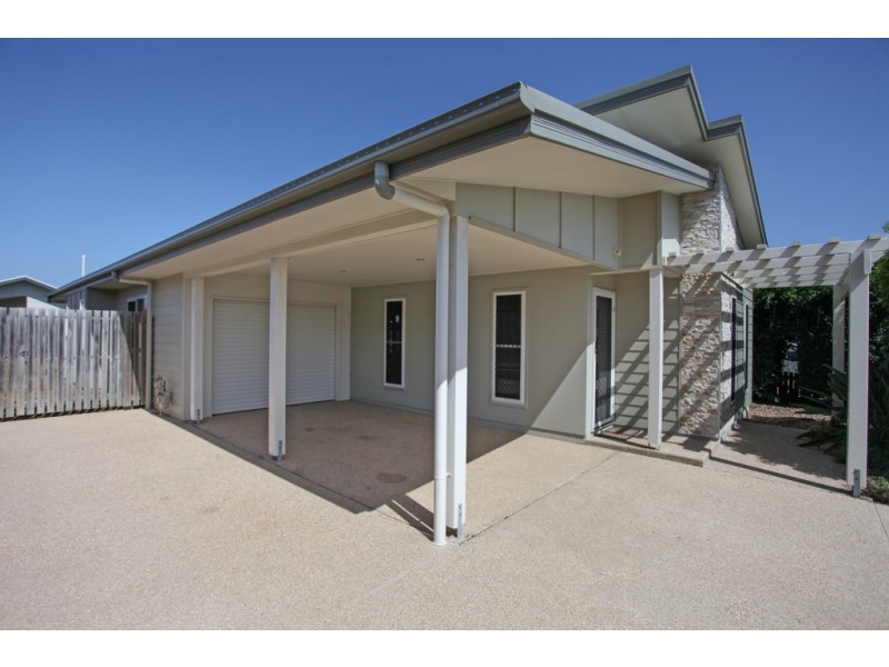 7 Sonoran St, Rural View QLD 4740