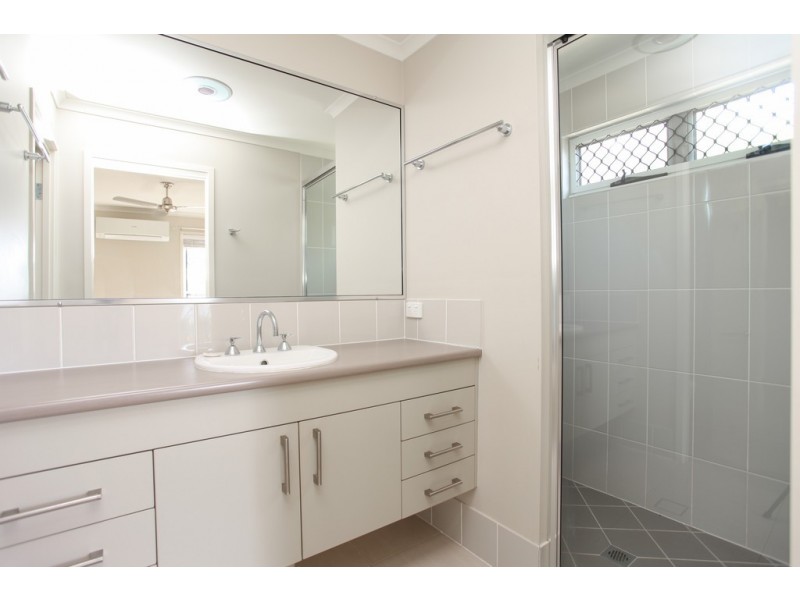 7 Sonoran St, Rural View QLD 4740