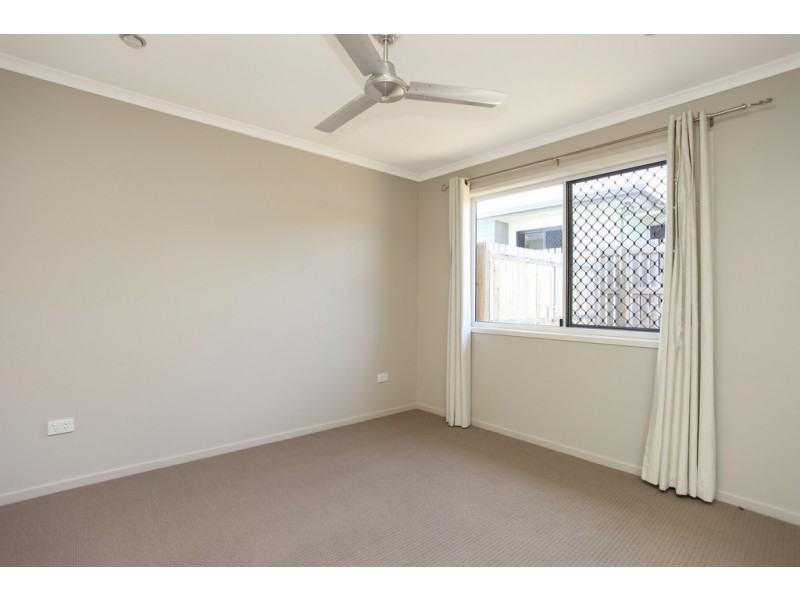 7 Sonoran St, Rural View QLD 4740