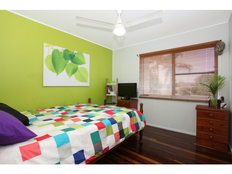3 Pharlap Parade, Ooralea QLD 4740