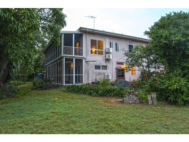 275 Slade Point Road, Slade Point QLD 4740