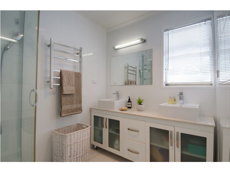 32 Yaralla Avenue, East Mackay QLD 4740