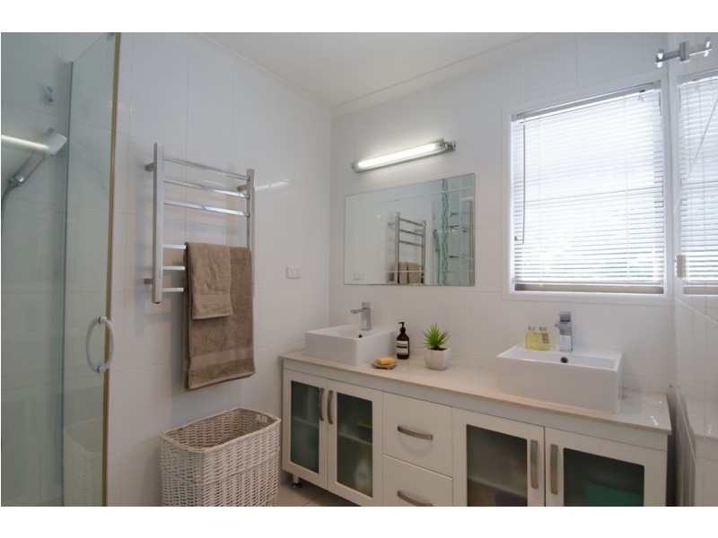 32 Yaralla Avenue, East Mackay QLD 4740