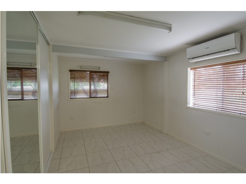 32 Yaralla Avenue, East Mackay QLD 4740