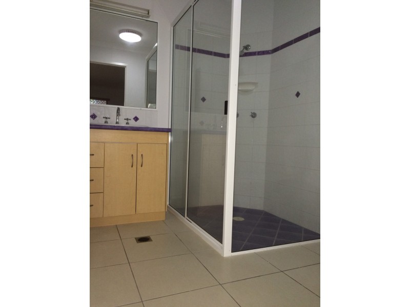 136 Waverley Street, Bucasia QLD 4750