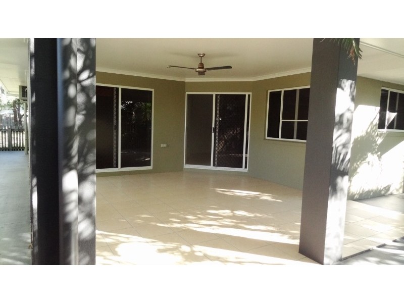 136 Waverley Street, Bucasia QLD 4750