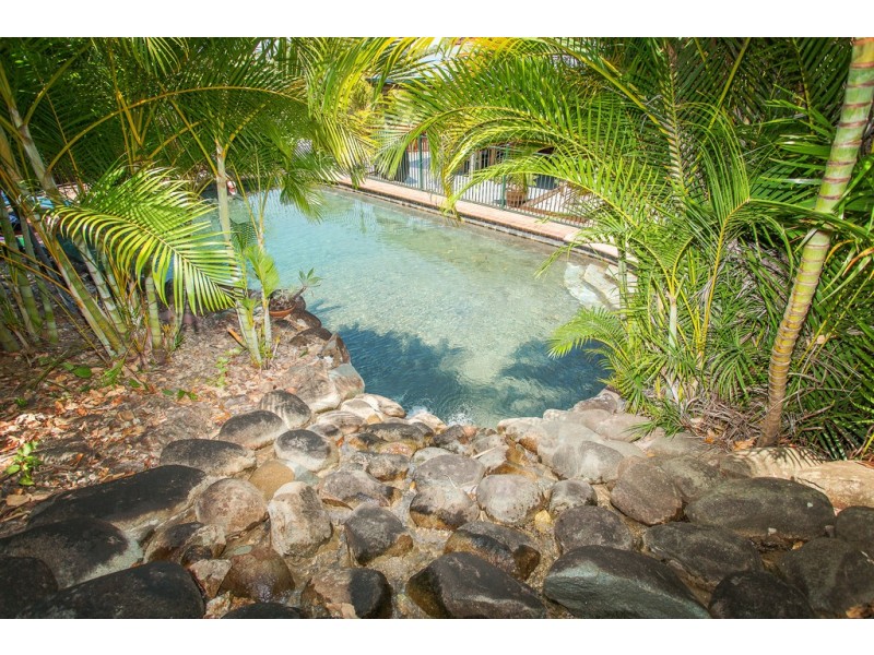 6 Florence Street, Eimeo QLD 4740