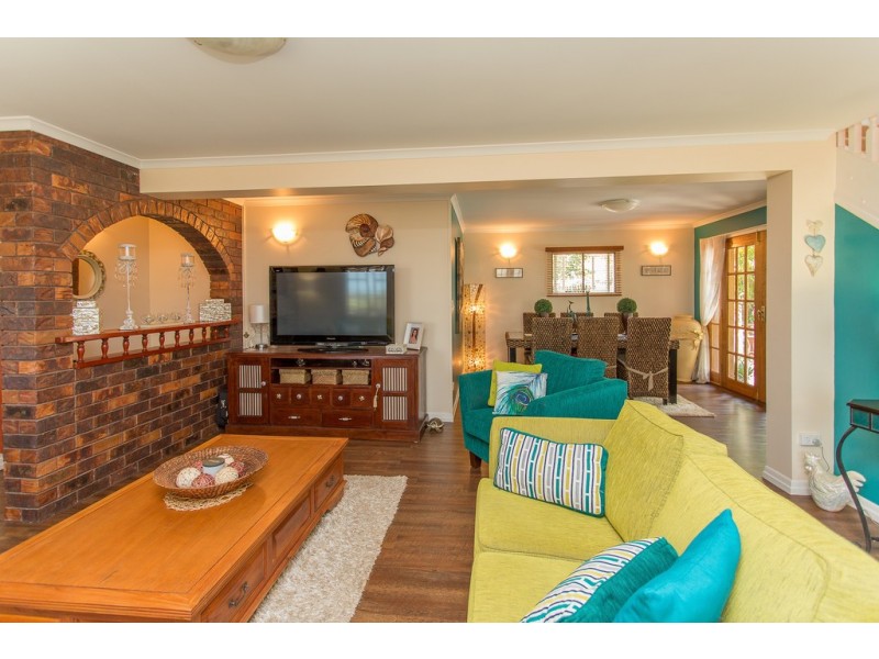 6 Florence Street, Eimeo QLD 4740