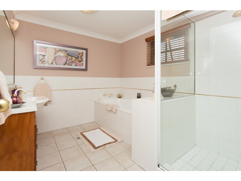 6 Florence Street, Eimeo QLD 4740