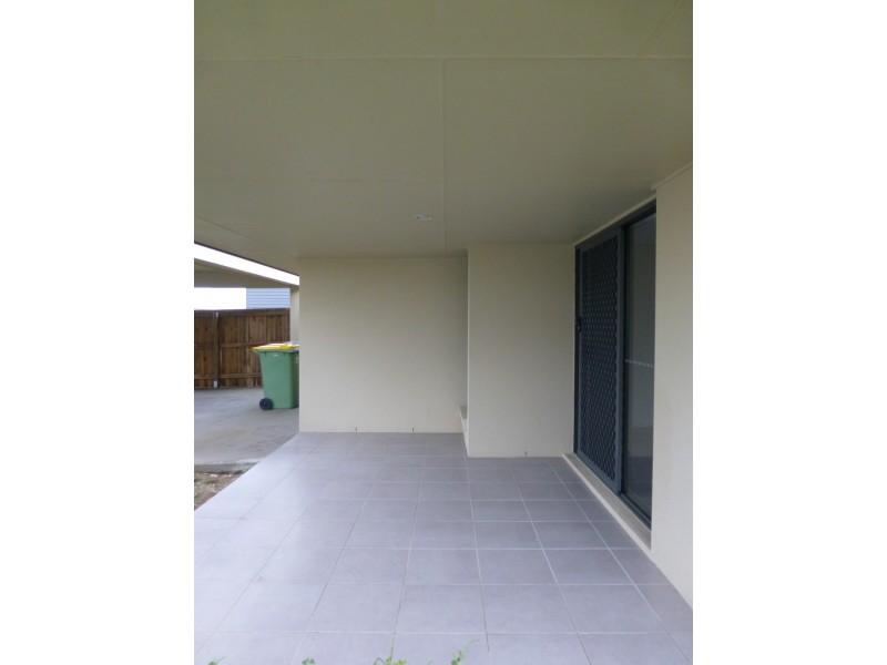 21 Elgans Parade, Rural View QLD 4740