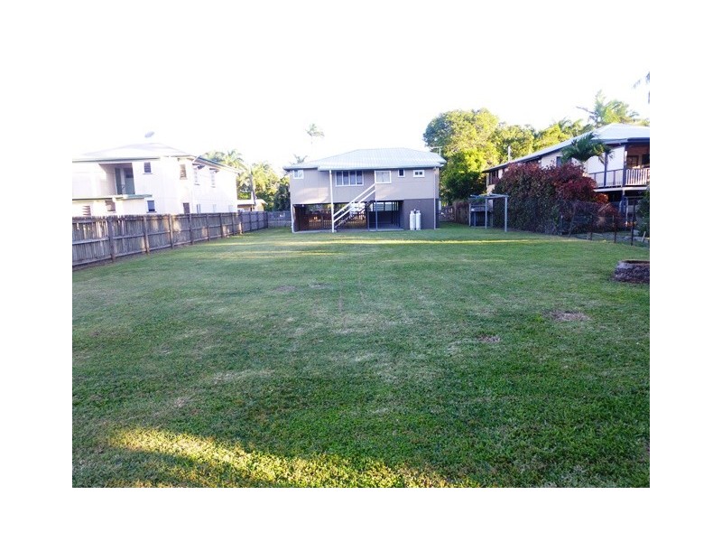 6 Fadden Street, Walkerston QLD 4751