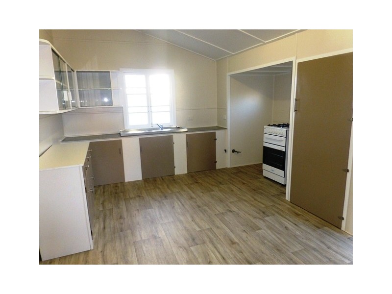 6 Fadden Street, Walkerston QLD 4751