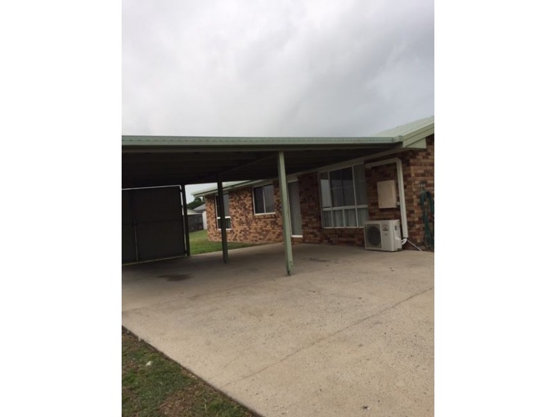 12 Edmund Kennedy Crt, Rural View QLD 4740