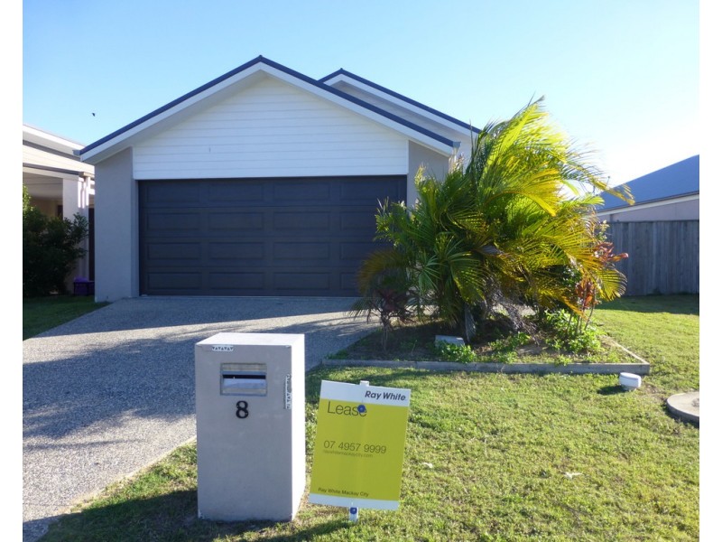 8 Warilla View, Blacks Beach QLD 4740