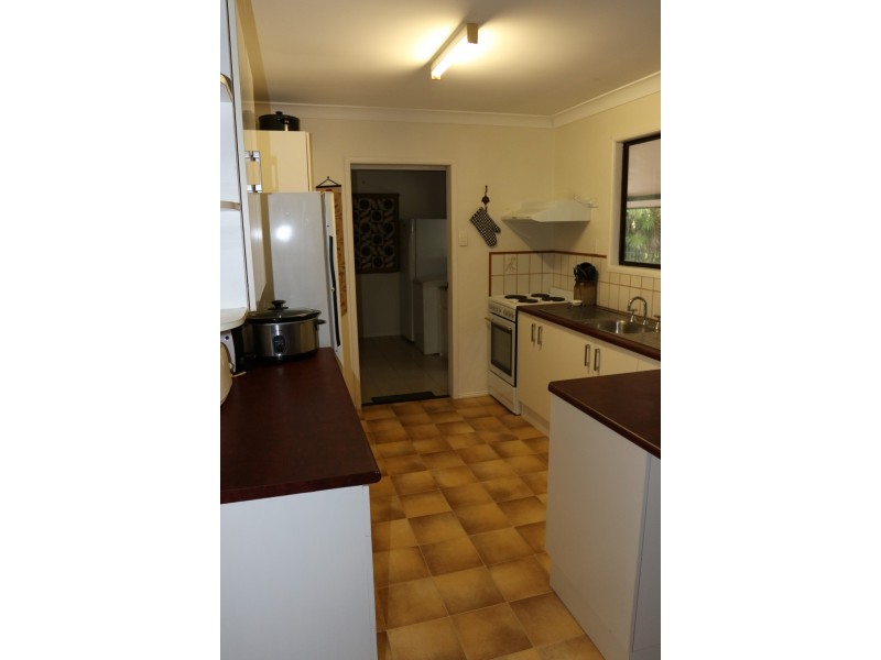 3 Linda Street, Bucasia QLD 4750