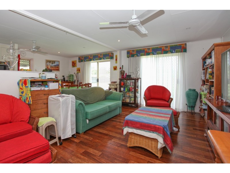 81-83 Creek Street, Walkerston QLD 4751