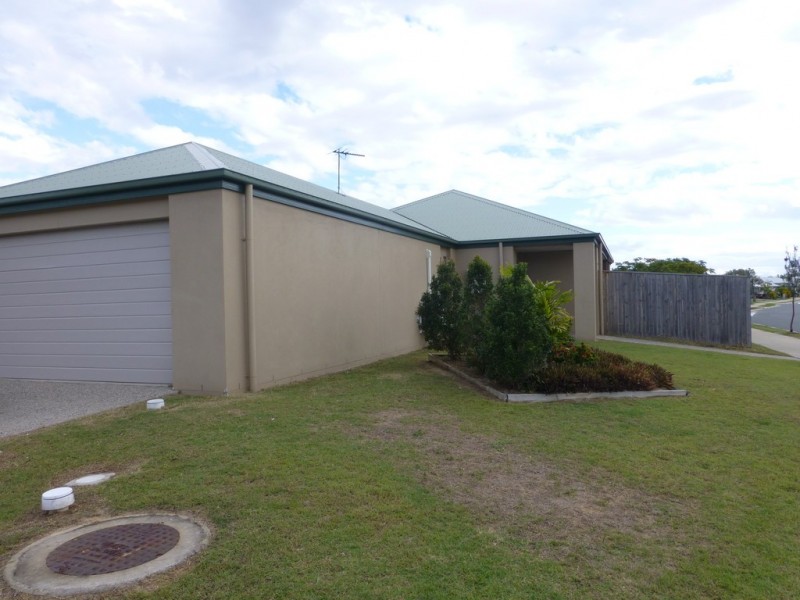 2 Warilla View, Blacks Beach QLD 4740