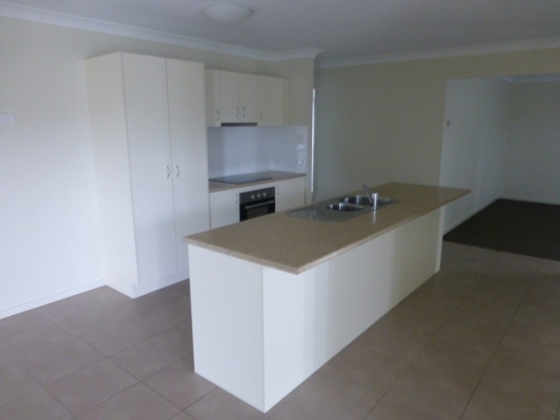 2 Warilla View, Blacks Beach QLD 4740