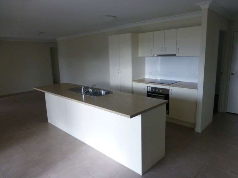 2 Warilla View, Blacks Beach QLD 4740