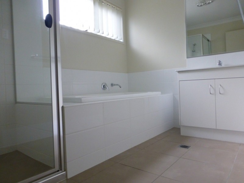 2 Warilla View, Blacks Beach QLD 4740