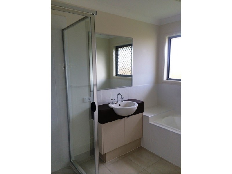 16 Henley Close, Blacks Beach QLD 4740