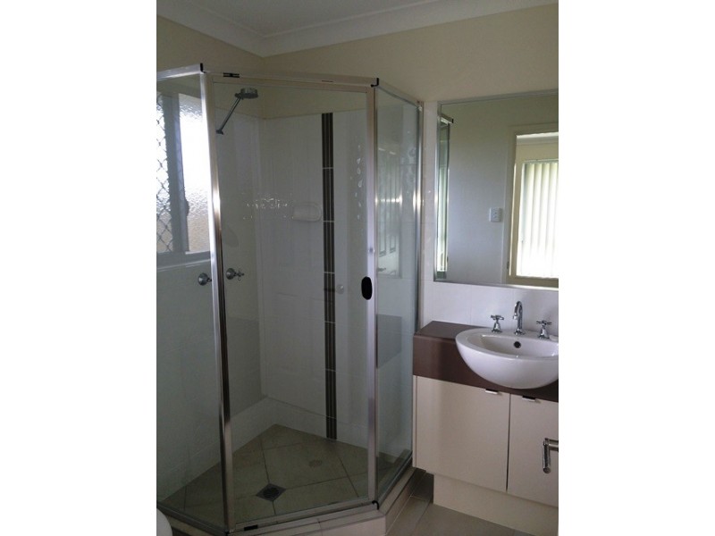 16 Henley Close, Blacks Beach QLD 4740