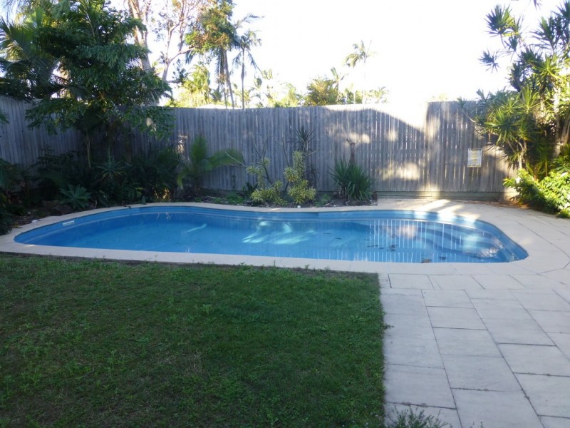 15 Brampton Avenue, Bucasia QLD 4750