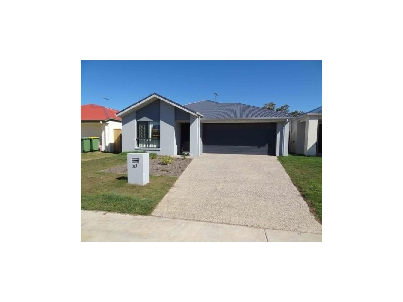 33 Scarborough Circuit, Blacks Beach QLD 4740