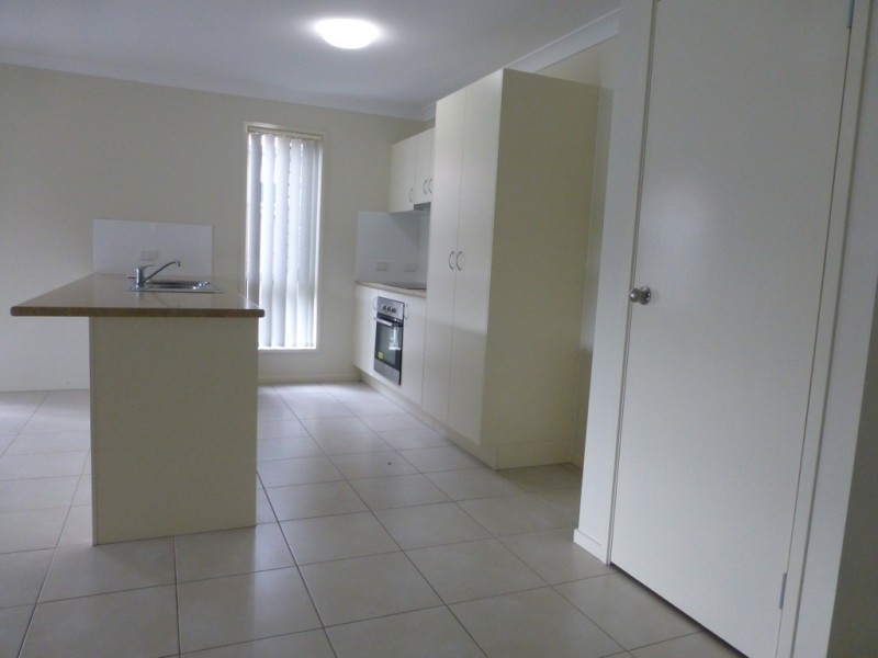 33 Scarborough Circuit, Blacks Beach QLD 4740