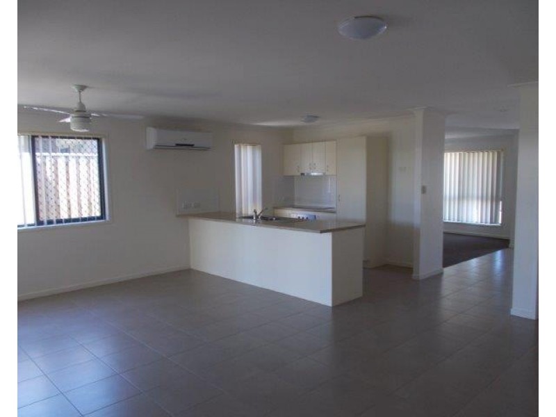 28 Trinity Parade, Blacks Beach QLD 4740