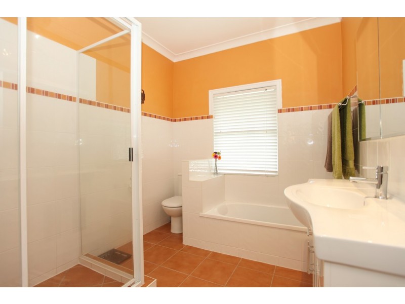 12 Steen Street, South Mackay QLD 4740
