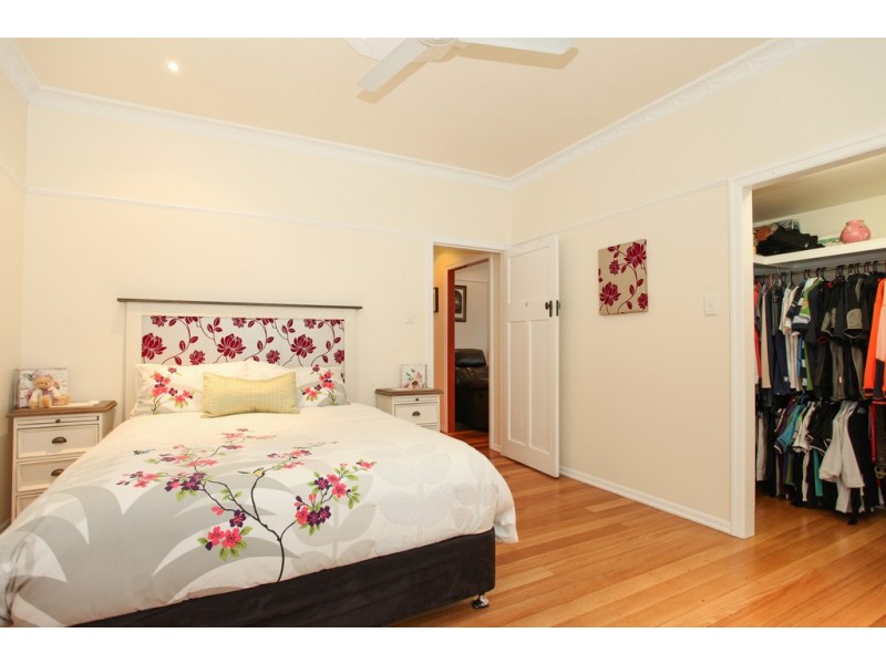 12 Steen Street, South Mackay QLD 4740