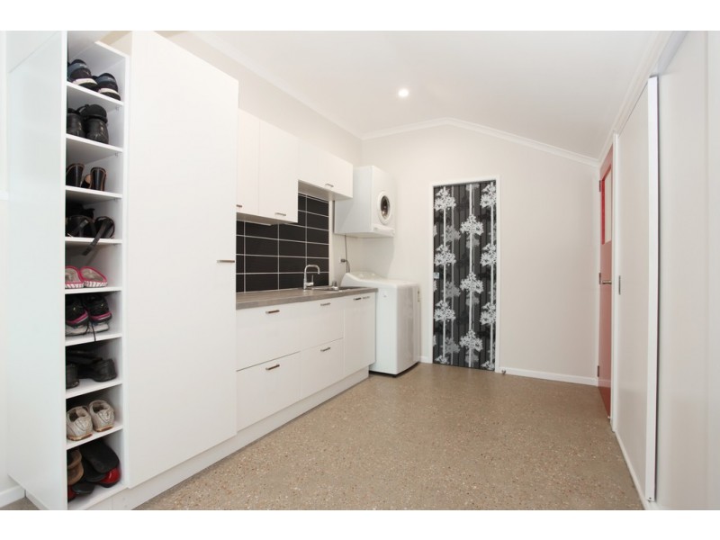 12 Steen Street, South Mackay QLD 4740