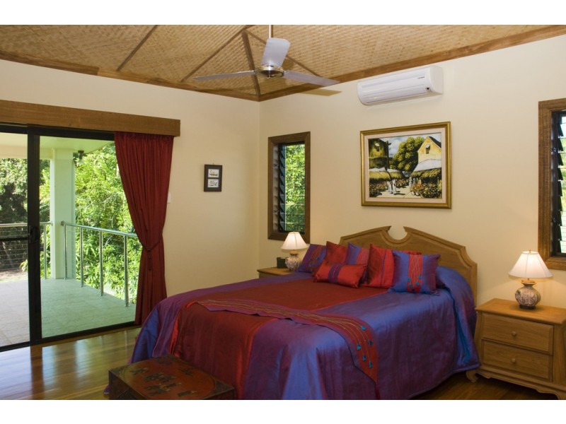 39 Coral Drive, Blacks Beach QLD 4740