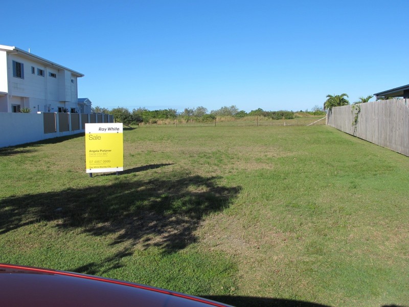 22 Reef Parade, East Mackay QLD 4740